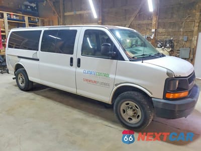 Czwarte zdjęcie samochodu z boku: 2008 CHEVROLET EXPRESS G3500 VIN:1GAHG39K681195170 - miniatura