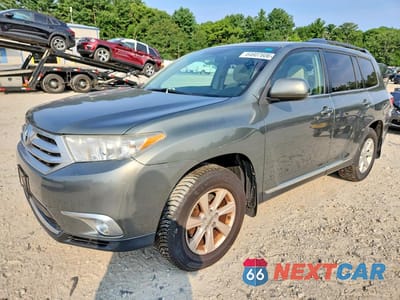 2012 TOYOTA HIGHLANDER BASE 5TDBK3EHXCS116200 - główne zdjęcie licytacji z USA - miniatura