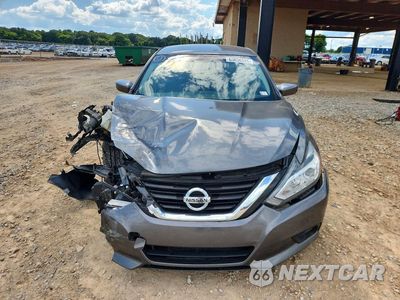 Piąte zdjęcie samochodu w środku: 2018 NISSAN ALTIMA 2.5 SV VIN:1N4AL3AP4JC240991 - miniatura