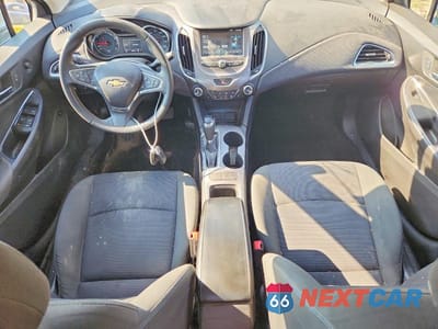 Zdjęcie 8 z 12 samochodu: 2018 CHEVROLET CRUZE LT VIN:1G1BE5SM2J7113344 - miniatura