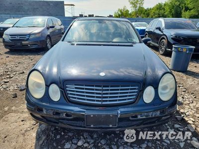 Piąte zdjęcie samochodu w środku: 2004 MERCEDES-BENZ E 500 4MATIC VIN:WDBUF83J94X118143 - miniatura