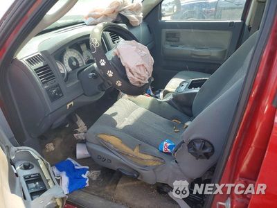 Zdjęcie 7 z 12 samochodu: 2007 DODGE DAKOTA QUAD SLT VIN:1D7HE48P17S215159 - miniatura