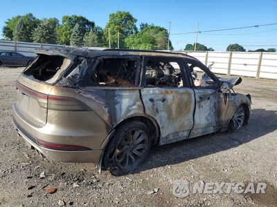 Trzecie zdjęcie samochodu z tyłu: 2021 LINCOLN AVIATOR GRAND TOURING VIN:5LMYJ8XY9MNL02284 - miniatura