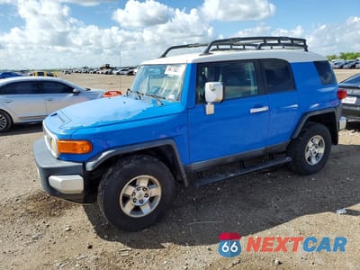 2008 TOYOTA FJ CRUISER BASE JTEBU11F480105136 - główne zdjęcie licytacji z USA - miniatura