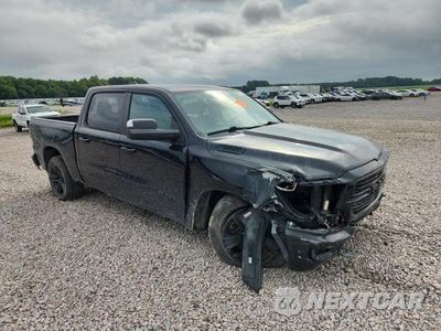 Czwarte zdjęcie samochodu z boku: 2020 RAM 1500 BIG HORN/LONE STAR VIN:1C6SRFFT4LN274416 - miniatura