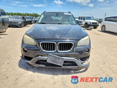 Piąte zdjęcie samochodu w środku: 2013 BMW X1 SDRIVE28I VIN:WBAVM1C56DVW43983 - miniatura