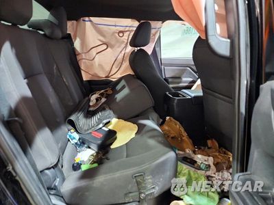Zdjęcie 10 z 12 samochodu: 2025 TOYOTA TACOMA SR5 VIN:3TMLB5JN4SM111486 - miniatura