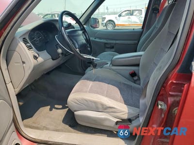 Zdjęcie 7 z 13 samochodu: 1999 FORD EXPLORER VIN:1FMDU34X8XZB06194 - miniatura