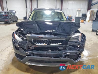 Piąte zdjęcie samochodu w środku: 2013 BMW X1 XDRIVE28I VIN:WBAVL1C52DVR82811 - miniatura
