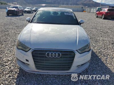 Piąte zdjęcie samochodu w środku: 2015 AUDI A3 PREMIUM VIN:WAUACGFF4F1122389 - miniatura