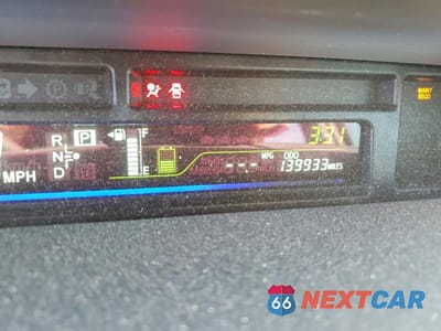 Zdjęcie 9 z 12 samochodu: 2015 TOYOTA PRIUS V TWO VIN:JTDZN3EU4FJ039358 - miniatura