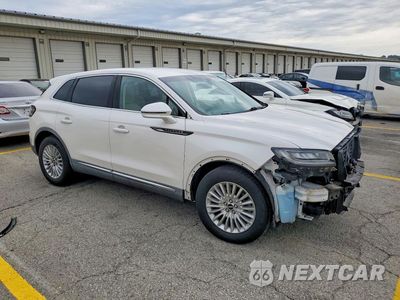 Czwarte zdjęcie samochodu z boku: 2019 LINCOLN NAUTILUS VIN:2LMPJ6J97KBL42574 - miniatura