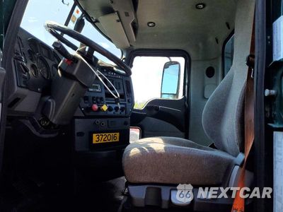 Zdjęcie 7 z 13 samochodu: 2018 MACK CXU612 SEMI TRUCK VIN:1M1AW01X7JM010646 - miniatura