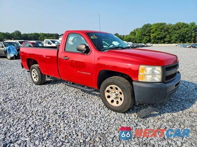 Czwarte zdjęcie samochodu z boku: 2010 CHEVROLET SILVERADO C1500 VIN:1GCPCPEX3AZ152727 - miniatura