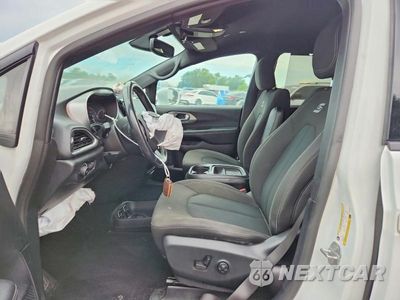 Zdjęcie 7 z 13 samochodu: 2020 CHRYSLER PACIFICA TOURING VIN:2C4RC1FG9LR110421 - miniatura