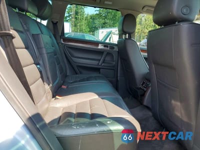 Zdjęcie 11 z 13 samochodu: 2005 VOLKSWAGEN TOUAREG 3.2 VIN:WVGZG77L15D076575 - miniatura