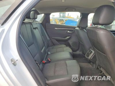 Zdjęcie 10 z 12 samochodu: 2018 CHEVROLET IMPALA LT VIN:2G1105SA5J9175996 - miniatura