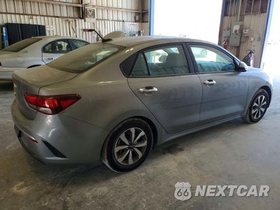 Trzecie zdjęcie samochodu z tyłu: 2022 KIA RIO S VIN:3KPA24AD4NE474622 - miniatura