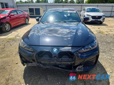 Piąte zdjęcie samochodu w środku: 2023 BMW I4 M50 VIN:WBY33AW00PFN29228 - miniatura