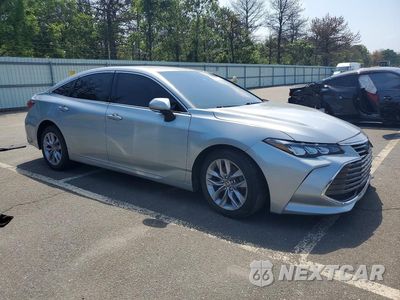 Czwarte zdjęcie samochodu z boku: 2021 TOYOTA AVALON XLE VIN:4T1JZ1FB2MU057156 - miniatura