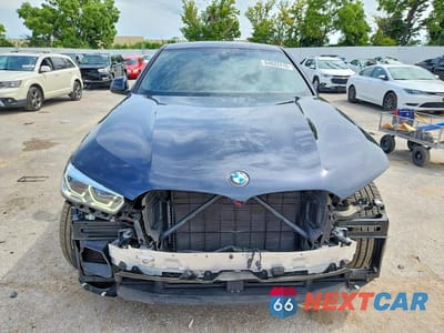Piąte zdjęcie samochodu w środku: 2023 BMW X6 M50I VIN:5UXCY8C02P9N57142 - miniatura