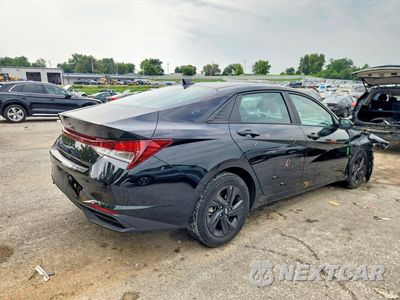 Trzecie zdjęcie samochodu z tyłu: 2023 HYUNDAI ELANTRA SEL VIN:KMHLM4AG6PU617986 - miniatura