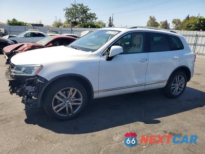2015 VOLKSWAGEN TOUAREG V6 WVGEF9BP8FD006290 - główne zdjęcie licytacji z USA - miniatura