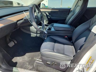Zdjęcie 7 z 13 samochodu: 2024 TESLA MODEL Y VIN:7SAYGDED7RF154403 - miniatura