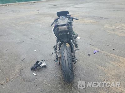 Czwarte zdjęcie samochodu z boku: 2017 KAWASAKI EX650 F VIN:JKAEXEK13HDA01181 - miniatura