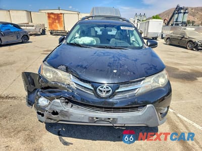 Piąte zdjęcie samochodu w środku: 2013 TOYOTA RAV4 XLE VIN:2T3RFREV9DW069804 - miniatura