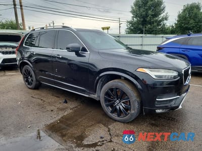 Czwarte zdjęcie samochodu z boku: 2016 VOLVO XC90 T6 VIN:YV4A22PK1G1028229 - miniatura