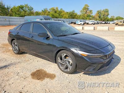 Czwarte zdjęcie samochodu z boku: 2025 HYUNDAI ELANTRA SEL SPORT VIN:KMHLM4DG2SU916038 - miniatura