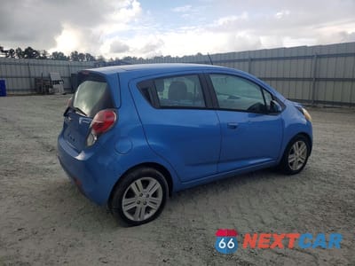 Trzecie zdjęcie samochodu z tyłu: 2015 CHEVROLET SPARK 1LT VIN:KL8CD6S91FC716728 - miniatura