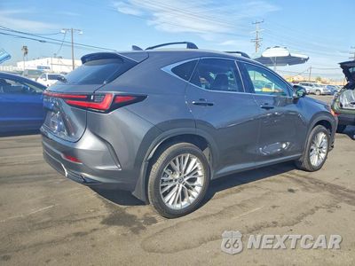 Trzecie zdjęcie samochodu z tyłu: 2025 LEXUS NX 350 PREMIUM VIN:2T2GGCEZ6SC075020 - miniatura