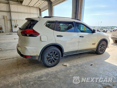 Trzecie zdjęcie samochodu z tyłu: 2017 NISSAN ROGUE SV VIN:5N1AT2MV5HC768575 - miniatura