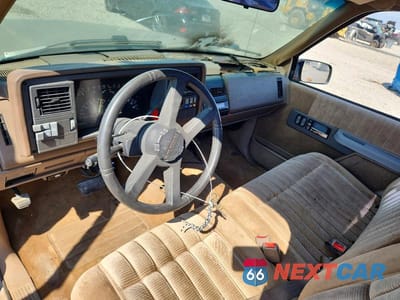 Zdjęcie 8 z 12 samochodu: 1992 CHEVROLET GMT-400 C3500 VIN:1GCGC34F8NE162118 - miniatura