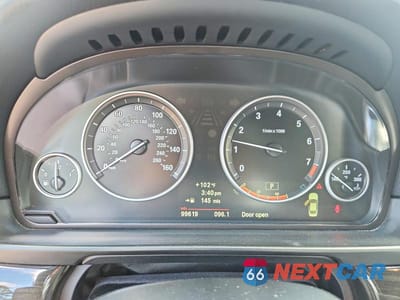 Zdjęcie 9 z 12 samochodu: 2011 BMW 550 XI VIN:WBAFU9C57BC786176 - miniatura