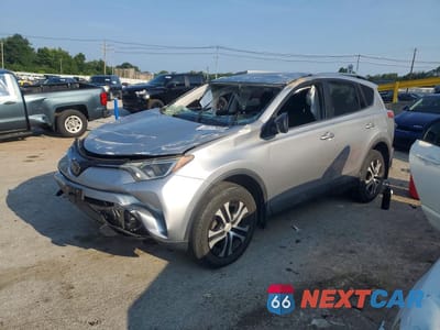 2018 TOYOTA RAV4 LE 2T3BFREV4JW701752 - główne zdjęcie licytacji z USA - miniatura