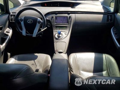 Zdjęcie 8 z 12 samochodu: 2011 TOYOTA PRIUS FOUR VIN:JTDKN3DU7B0283072 - miniatura