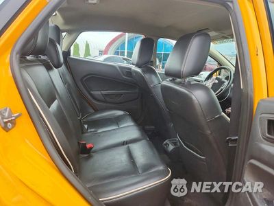 Zdjęcie 10 z 12 samochodu: 2011 FORD FIESTA SEL VIN:3FADP4CJ5BM121041 - miniatura