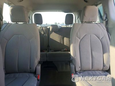 Zdjęcie 10 z 13 samochodu: 2017 CHRYSLER PACIFICA TOURING L VIN:2C4RC1BGXHR768410 - miniatura