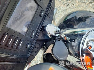 Zdjęcie 8 z 9 samochodu: 2019 HARLEY-DAVIDSON FLHX VIN:1HD1KBC12KB672307 - miniatura