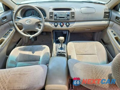 Zdjęcie 8 z 12 samochodu: 2003 TOYOTA CAMRY LE VIN:4T1BE32K93U229764 - miniatura