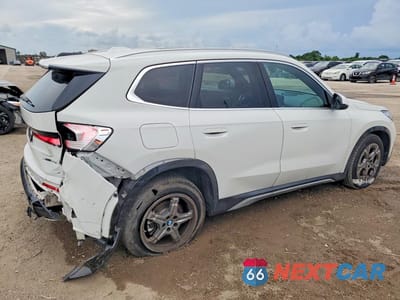 Trzecie zdjęcie samochodu z tyłu: 2026 BMW X1 XDRIVE28I VIN:WBX73EF00T5469285 - miniatura