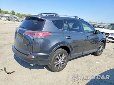 Trzecie zdjęcie samochodu z tyłu: 2016 TOYOTA RAV4 LE VIN:JTMZFREV7GD081936 - miniatura