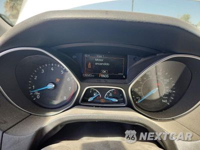 Zdjęcie 9 z 12 samochodu: 2016 FORD FOCUS SE VIN:1FADP3K22GL337314 - miniatura