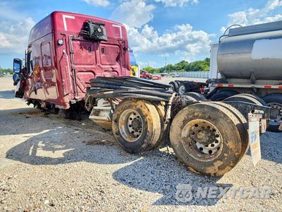 Drugie zdjęcie samochodu z przodu: 2022 FREIGHTLINER CASCADIA 126 SEMI TRUCK VIN:1FUJHHDV8NLNA8308 - miniatura