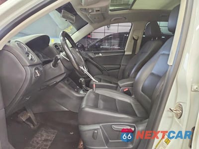 Zdjęcie 7 z 13 samochodu: 2015 VOLKSWAGEN TIGUAN S VIN:WVGBV7AX6FW602840 - miniatura