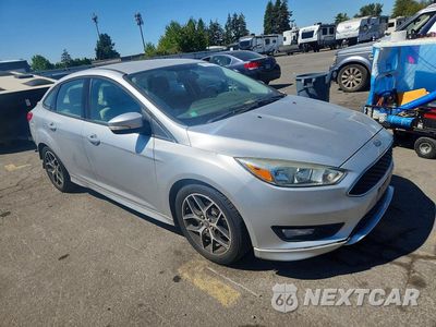 Czwarte zdjęcie samochodu z boku: 2015 FORD FOCUS SE VIN:1FADP3F20FL268017 - miniatura
