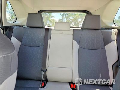 Zdjęcie 10 z 13 samochodu: 2019 TOYOTA RAV4 XLE VIN:JTMW1RFV8KD021205 - miniatura
